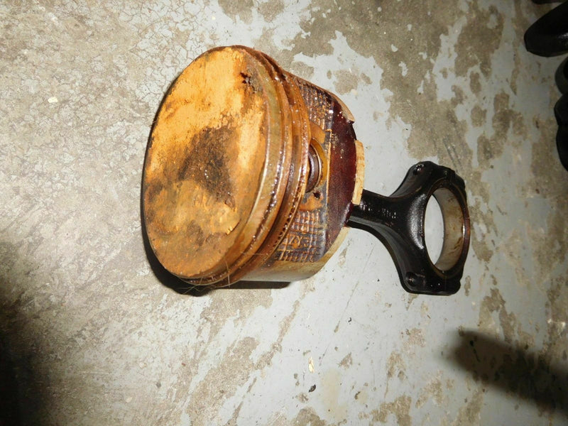 2006 Honda Outboard BF225A 225 hp  Piston and rod 13101-ZY3-A00