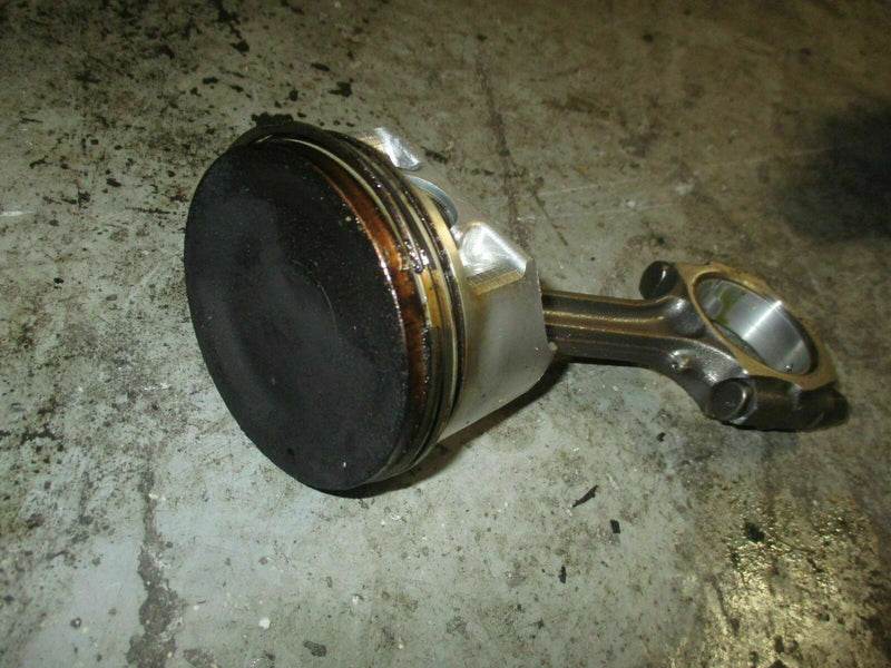 Suzuki DF140 140hp outboard piston and rod (12111-92J00)