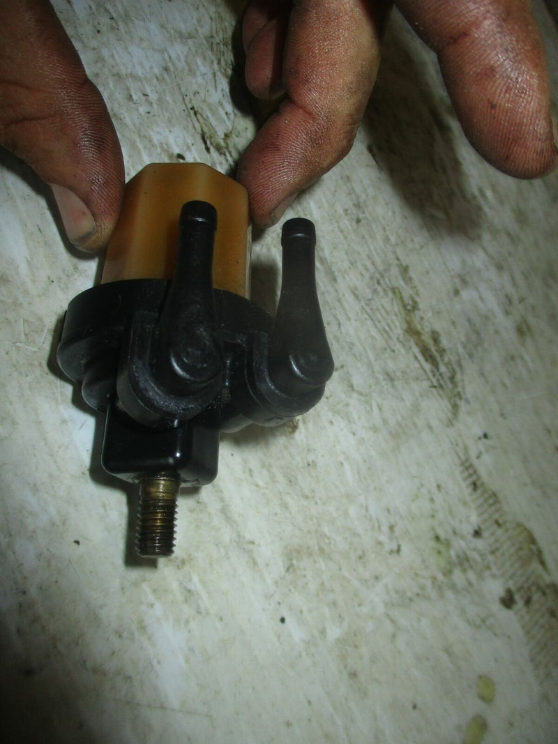 Suzuki DT55 55hp outboard fuel filter (15410-94400)