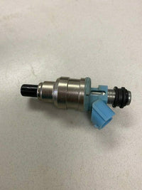 Load image into Gallery viewer, REFURBISHED Suzuki 2 stroke outboard fuel injector (15710-92E01)
