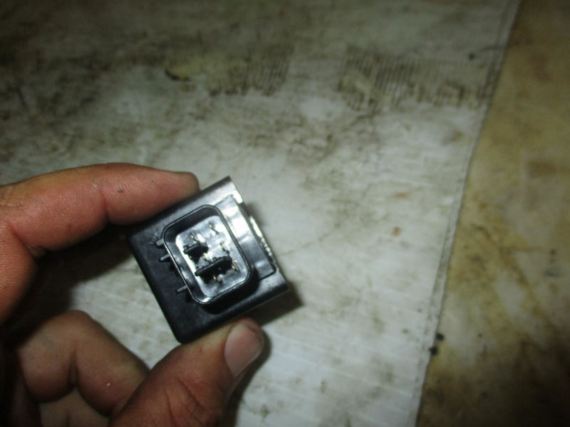 Yamaha 225hp 4 stroke outboard electric relay (68V-81950-00-00)