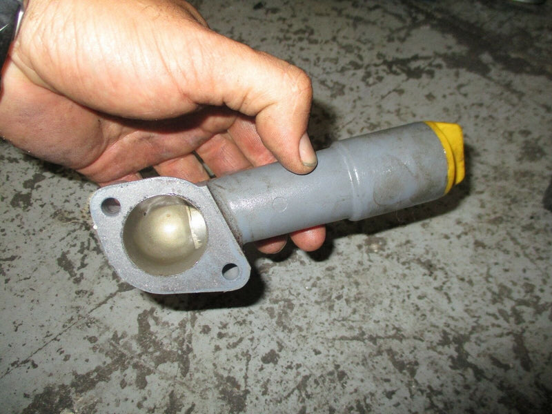 2004 Yamaha 4 stroke F225TURC outboard oil filler tube