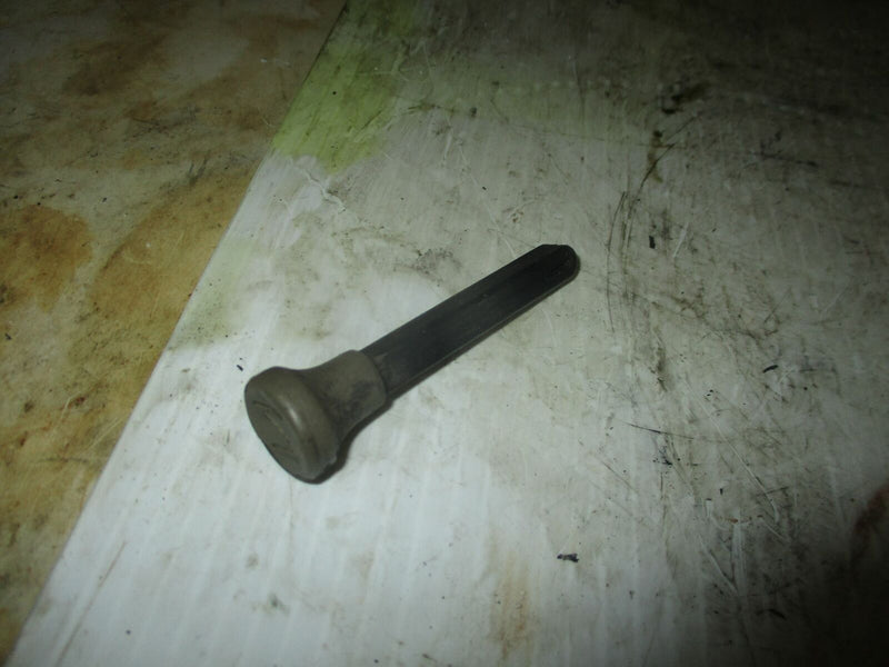 Yamaha Mariner 40hp 2 stroke outboard choke knob