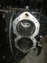 Load image into Gallery viewer, Johnson 90hp 2 stroke outboard crankcase block #3
