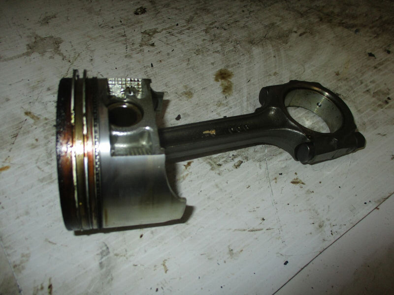 Suzuki DF115 4 stroke outboard piston and connecting rod (12111-90J01)