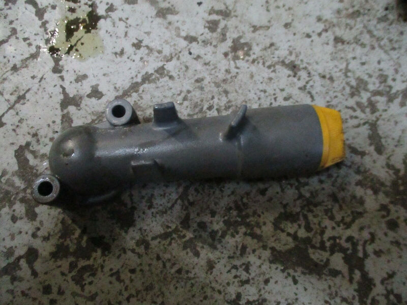 2004 Yamaha 4 stroke F225TURC outboard oil filler tube