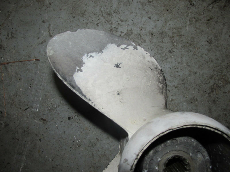1993 Evinrude outboard E70ELETS 2-stroke 70hp aluminum propellor 13 x 19