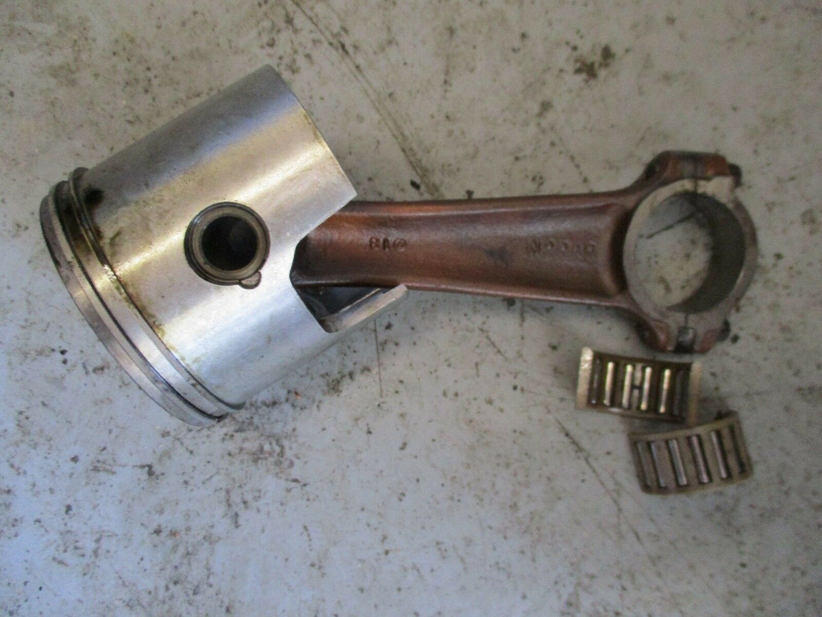 Mercury L150 Carbureted outboard port piston and rod 79.525+0.225