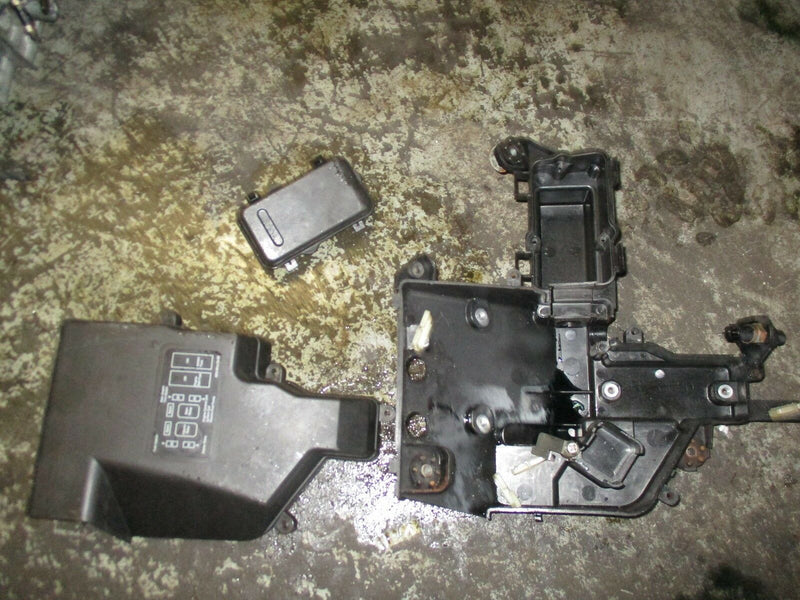 2003 Yamaha HPDI LZ250TXRB outboard electronics box and cover