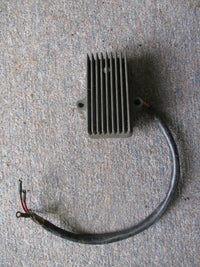 Load image into Gallery viewer, OMC/Johnson/Evinrude 150-235hp 2-Stroke Outboard Rectifier Regulator (582905)
