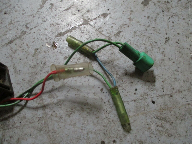 2002 Yamaha 40hp 2 stroke outboard rectifier regulator 6h2-81960-10
