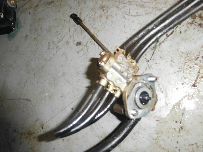 1995 Yamaha outboard 225 hp V-X SWS-stroke oil pump 62J-13200-00-00