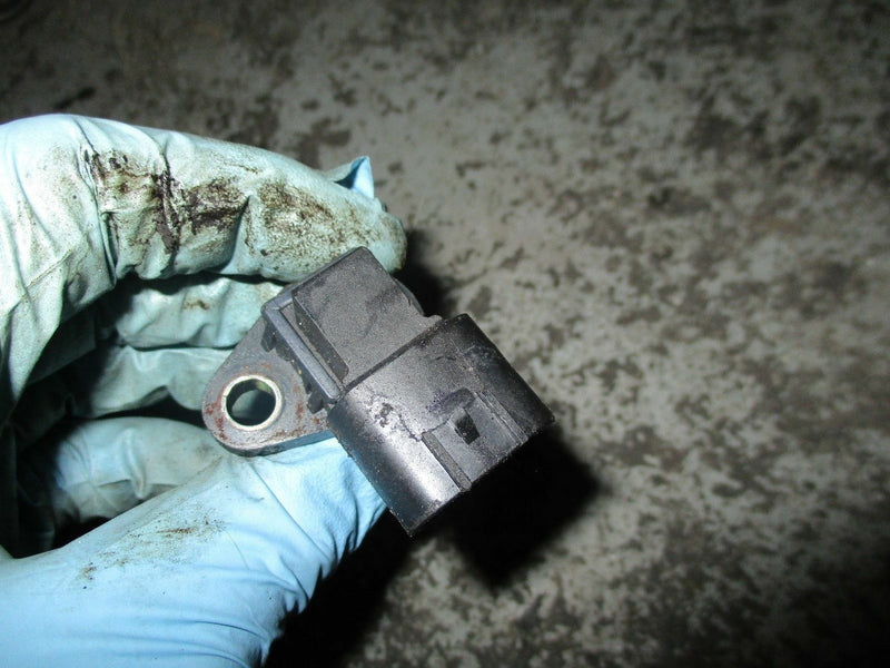 2006 Suzuki DF140hp outboard Cam Position sensor