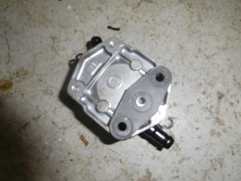 2002 yamaha HPDI 200hp outboard fuel pump 6e5-24410-03-00