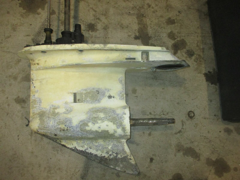Evinrude 200hp Ocean Pro 2-Stroke Outboard \25in Shaft Lower Unit