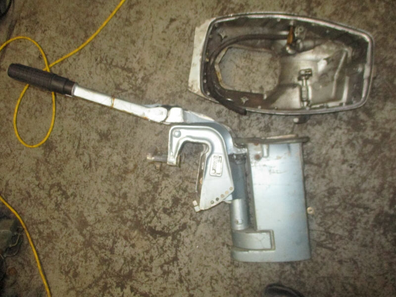 Evinrude 9.9hp outboard short shaft midsection and bottom cowling