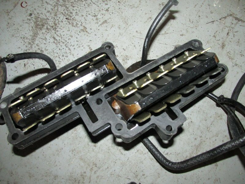 Evinrude Ficht outboard 2-stroke V-6 reed valve + intake manifold set 344830