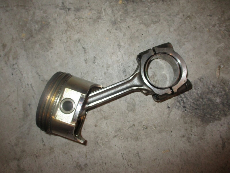 Suzuki DF70 70hp outboard piston and rod (12111-99E01)