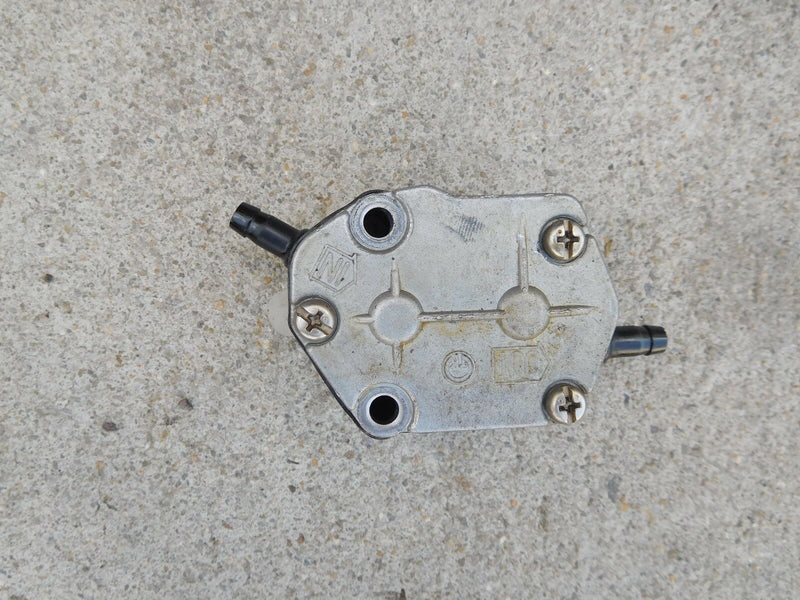 1997 Yamaha 80 hp outboard C80TLRV Fuel pump 692-24410-00-00