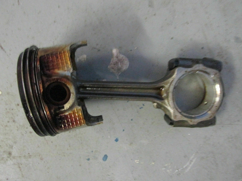 2009 Suzuki outboard DF 40 50 05001F-980487 piston and rod 12111-87J04