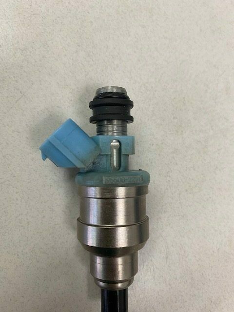 REFURBISHED Suzuki 2 stroke outboard fuel injector (15710-92E01)