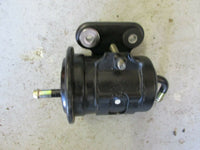 Load image into Gallery viewer, 2001 Suzuki DF 90  4 stroke high pressure fuel filter 15440-90J00
