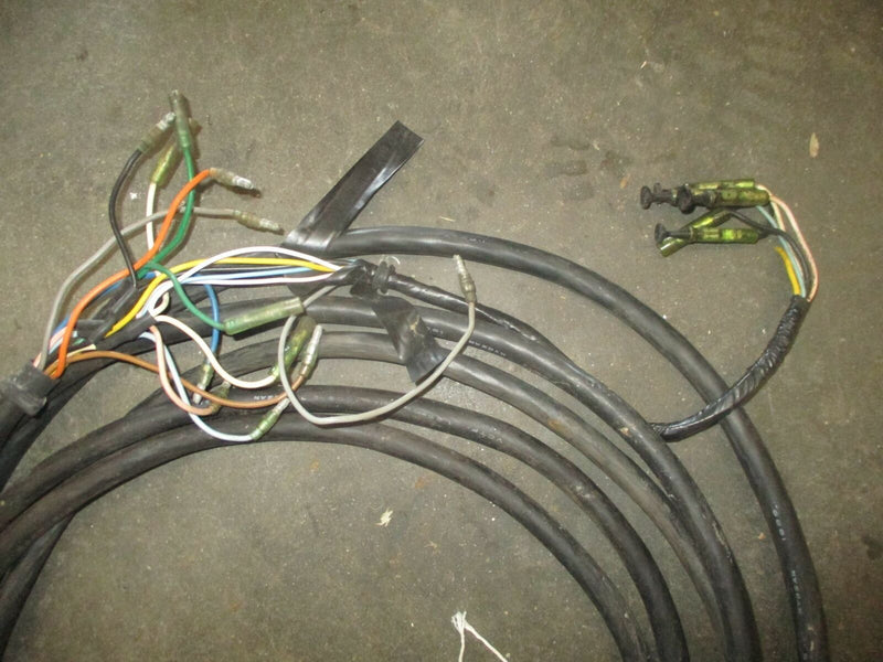 Suzuki outboard 20ft round black plug style rigging harness