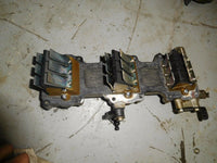 Load image into Gallery viewer, 1988 Yamaha outboard 90 hp intake manifold with reed valve set 688-13610-00-00
