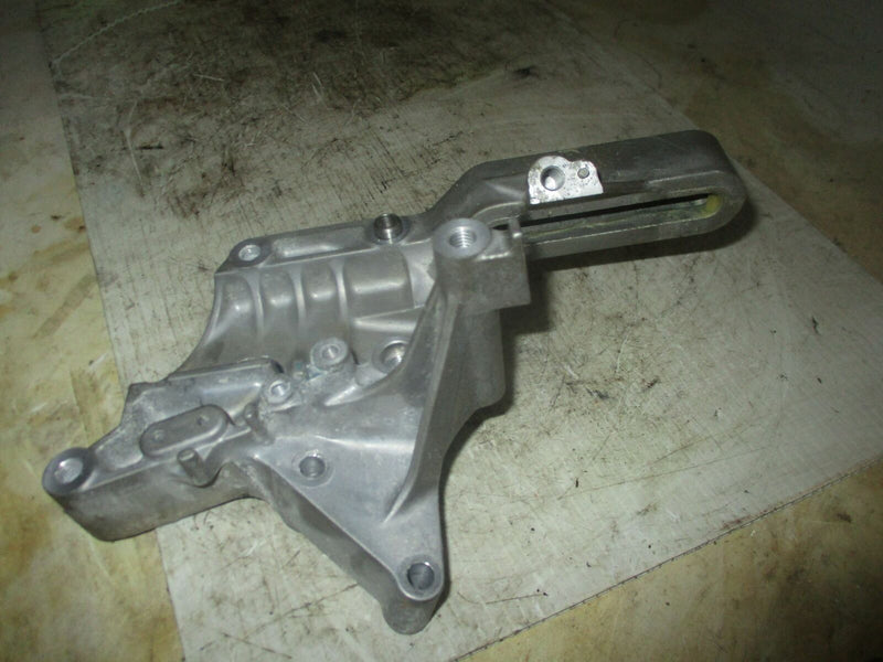 Yamaha 250hp 4 stroke outboard shift actuator bracket (6BR-44176-00-94)
