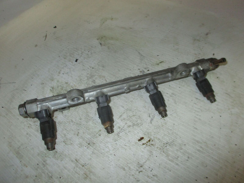 Suzuki DF70 70 hp outboard fuel rail with injector set (15710-66D00)