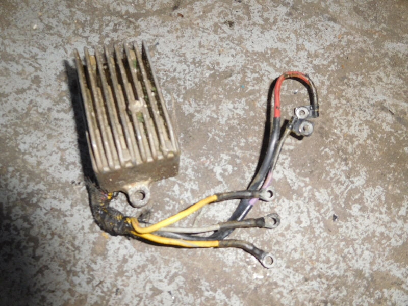 1993 evinrude VE70TLETS 70hp outboard rectifier regulator 584476