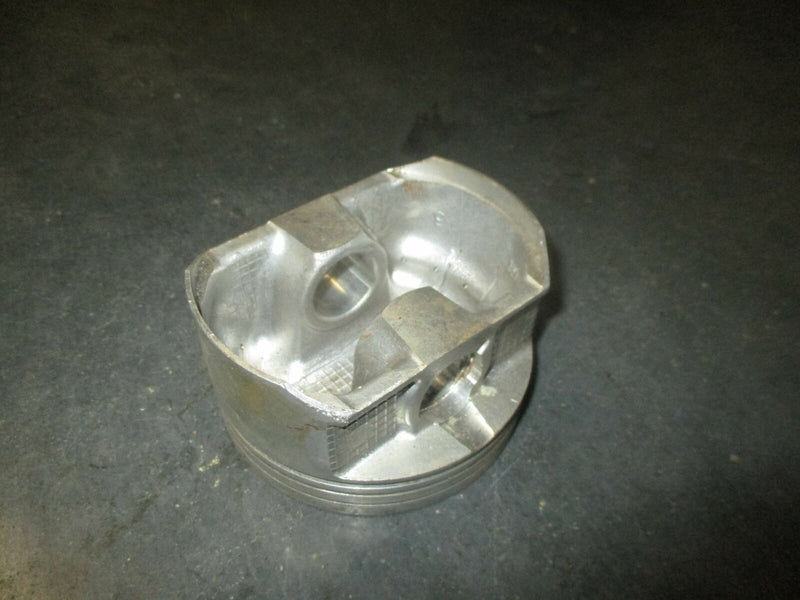 Suzuki DF250 250hp outboard piston