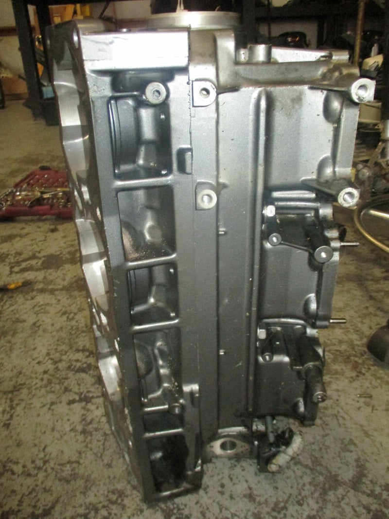 Suzuki DT150 150hp outboard crankcase (11300-88D40-0ED)