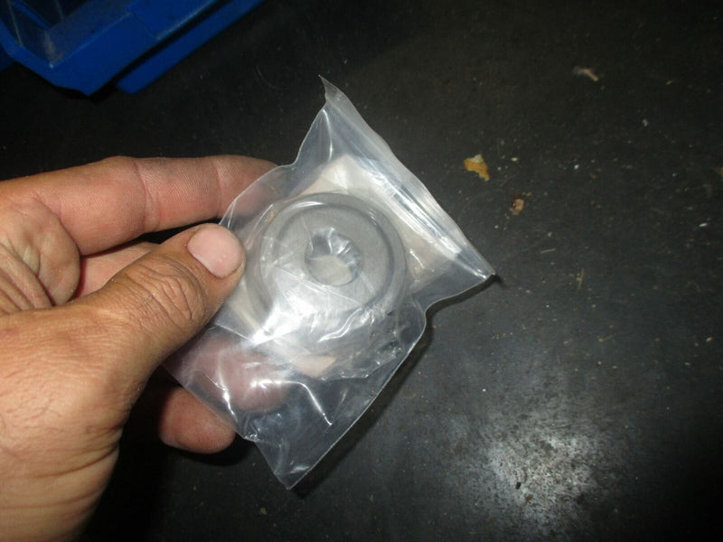 NEW OEM Suzuki outboard trim cylinder cap (48633-94500)