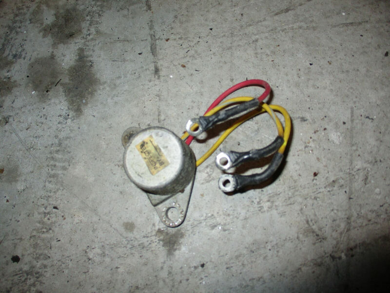 Evinrude 115hp 2 stroke outboard 3 wire rectifier regulator
