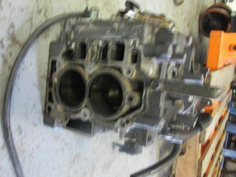 2003 Yamaha outboard 25hp 4 stroke F25TLRB crankcase block