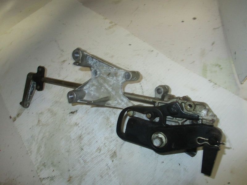 Yamaha 225hp 4 stroke outboard throttle arm