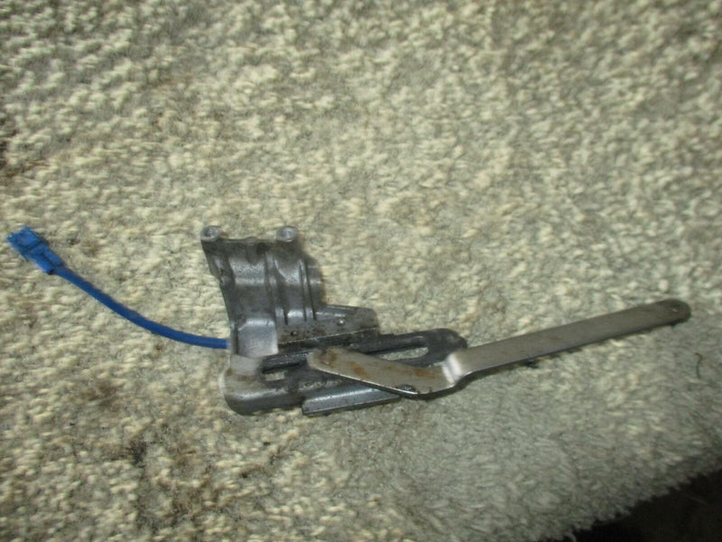 Yamaha 115hp 4 stroke outboard neutral switch and bracket