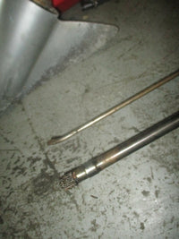 Load image into Gallery viewer, Evinrude 115hp 2 stroke outboard lower unit with 20" shaft FOR PARTS
