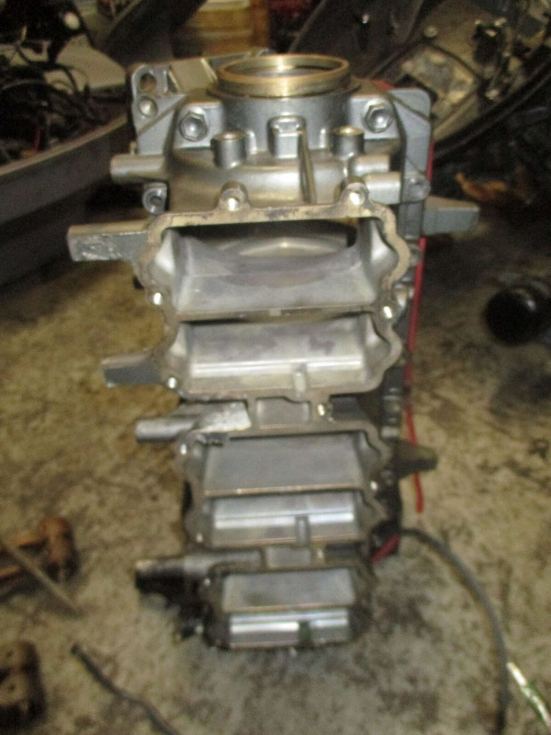 Suzuki DT200 200 hp outboard crankcase block (11300-87068-0ED)