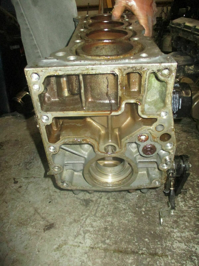 Suzuki DF60 60hp outboard crankcase block