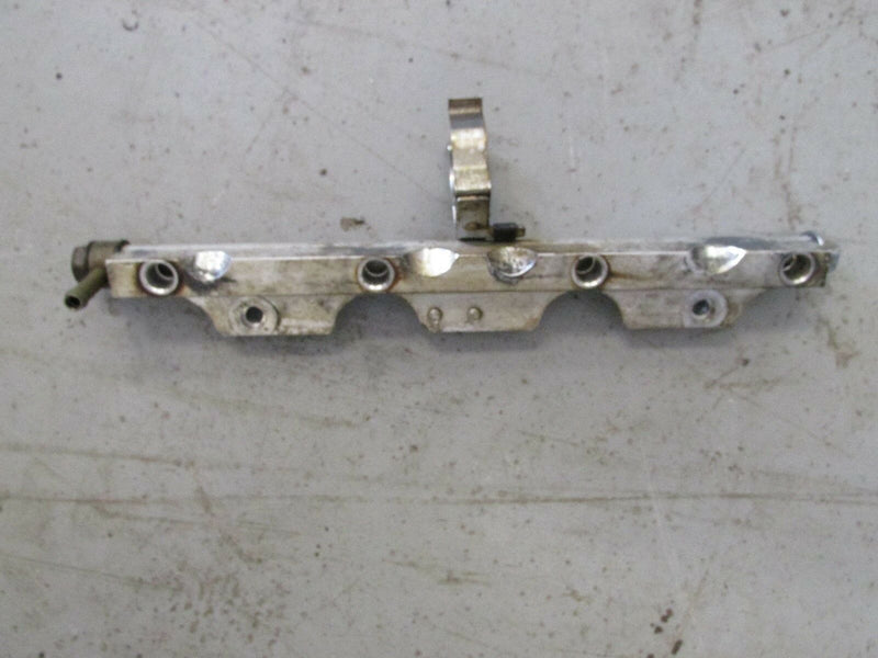 Suzuki Outboard DF 115 Hp fuel rail Delivery Pipe 15751-90J03