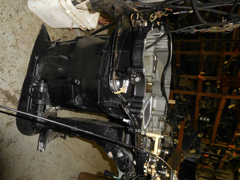 2004 Suzuki Df250 outboard 25" Mid section