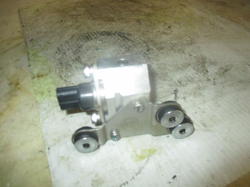 Yamaha HPDI 250hp outboard pressure sensor (60V-82380-00-00)
