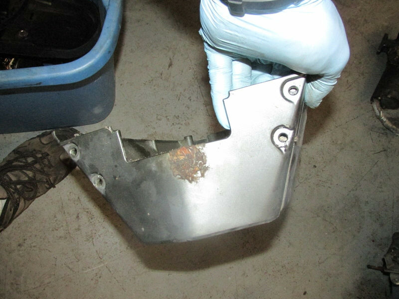 1992 Suzuki outboard DT85 2 stroke 08501 231152 apron cover 61131-95201-OED
