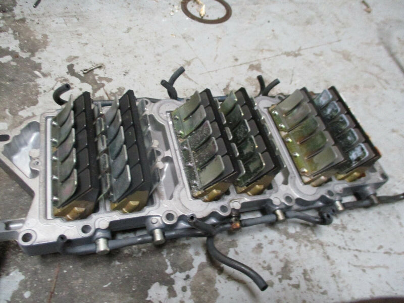 2000 yamaha 150 OX66 SWS II outboard Intake manifold with reeds 65l-13610-01