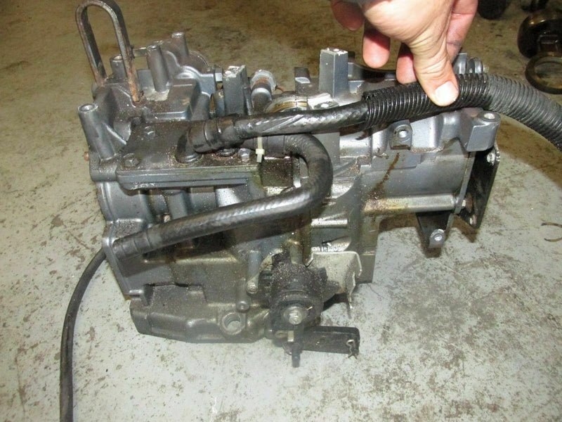 2003 Yamaha outboard 25hp 4 stroke F25TLRB crankcase block