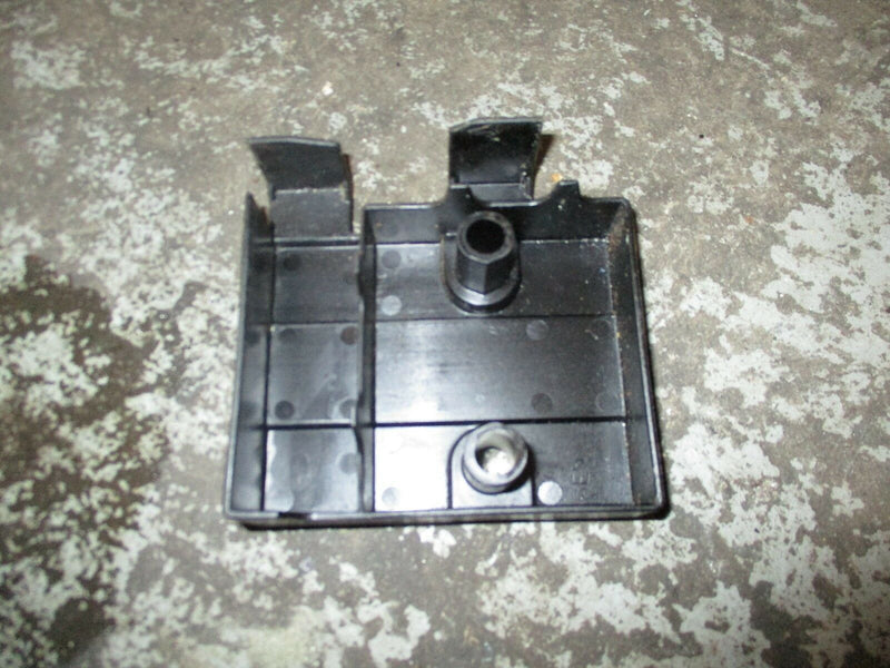 1997 Yamaha 115hp outboard C115TLRV CDI Rectifier regulator cover 6e5-81961
