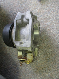 Load image into Gallery viewer, Suzuki DF90-DF140 Outboard Throttle Body (13300-90J00)
