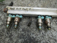 Load image into Gallery viewer, 1998 Suzuki Outboard DT225 2-stroke fuel rail and injector set 15710-92E01
